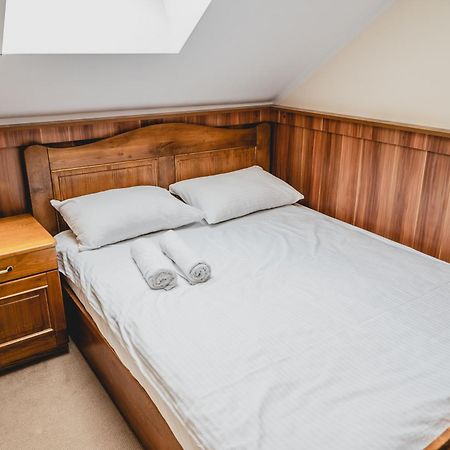 Hotel Nad Morzem- Art-Pension Świerzno Buitenkant foto